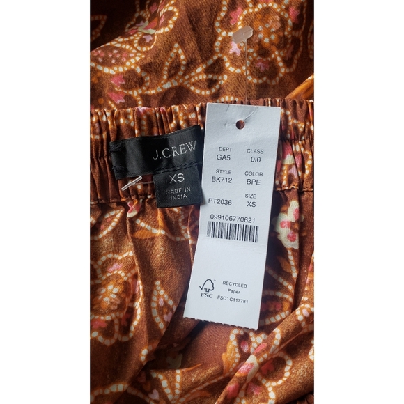 11. J.Crew Tiered pull-on maxi skirt in vintage vines - Picture 6 of 11